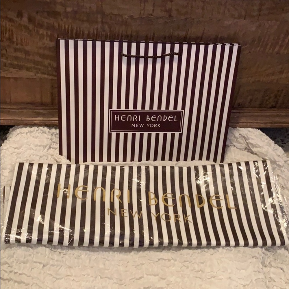 Henri Bendel large gift bag and dust bag set